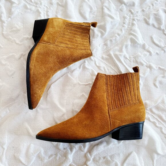Marc Fisher Yarita Bootie Size 7.5 New $179 - Picture 2 of 8